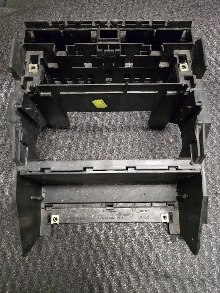 фото №1, Рамка каркас радио audi a4 b7 8e0858005e