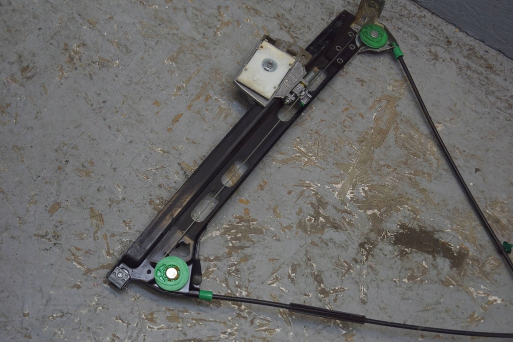 фото №9, Audi a4 b7 cabrio подъемник стекло левый 8h0837461a mh84