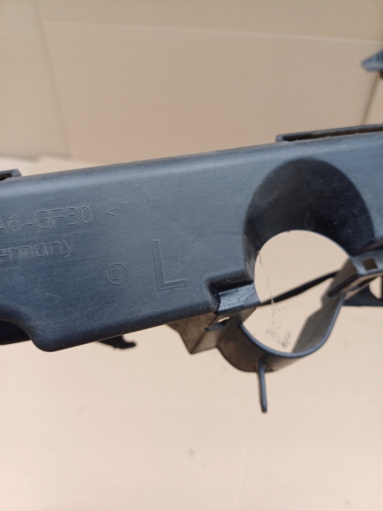 фото №9, Направляющая pod фара левая bmw 3 e91 nr. 7116707