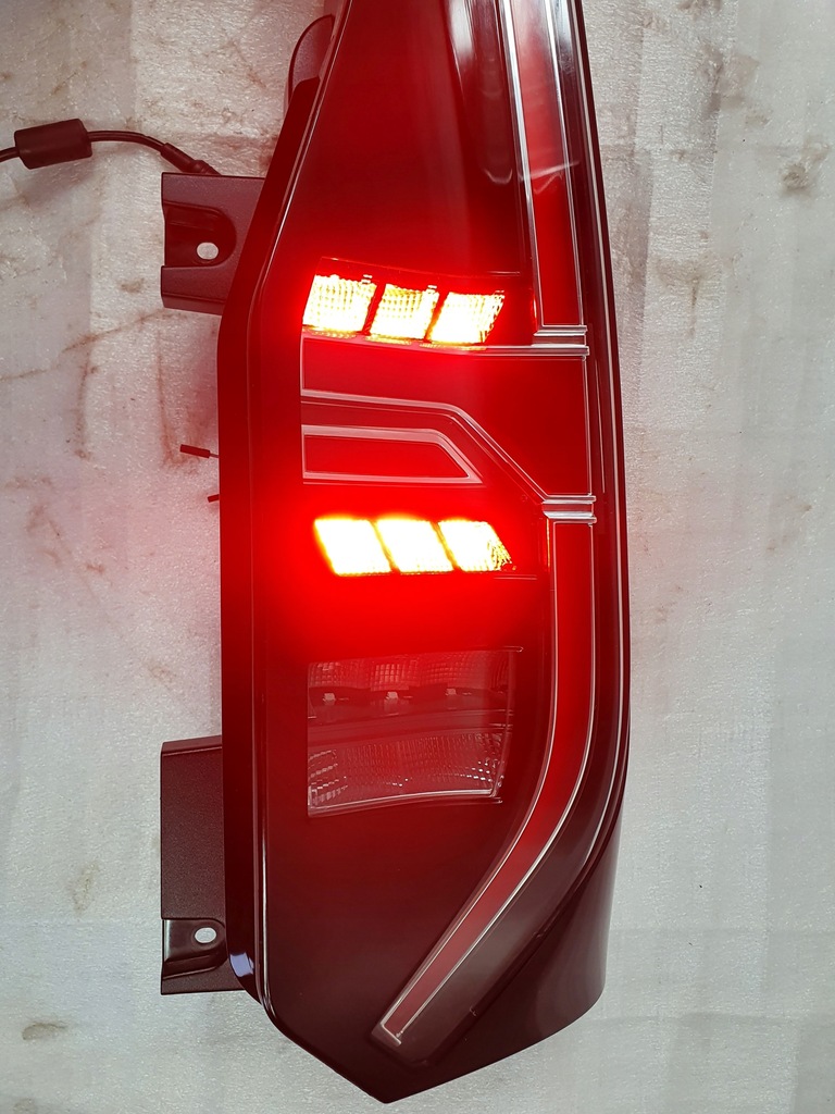 фото №14, Правая задняя лампа vw caddy iv 4 2020 led 2k7