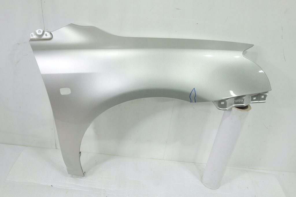фото №1, Крыло перед правый toyota avensis ii t25