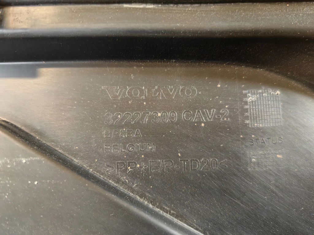 фото №11, Volvo xc40 lift charger - плита защита pod двигатель polecam