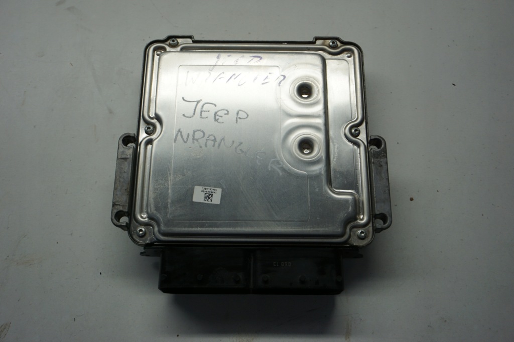 Купить Jeep wrangler бортовой компьютер двигателя 0281033772