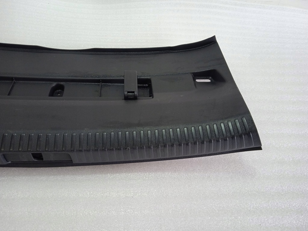 фото №4, Vw scirocco обивка защита поперечина задняя 1k8863459e