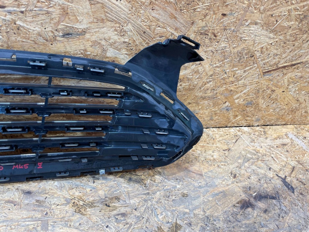 Ford mondeo mk5 v 14-19 решётка  решётка радиатора решётка хром средняя бампера перед Киев