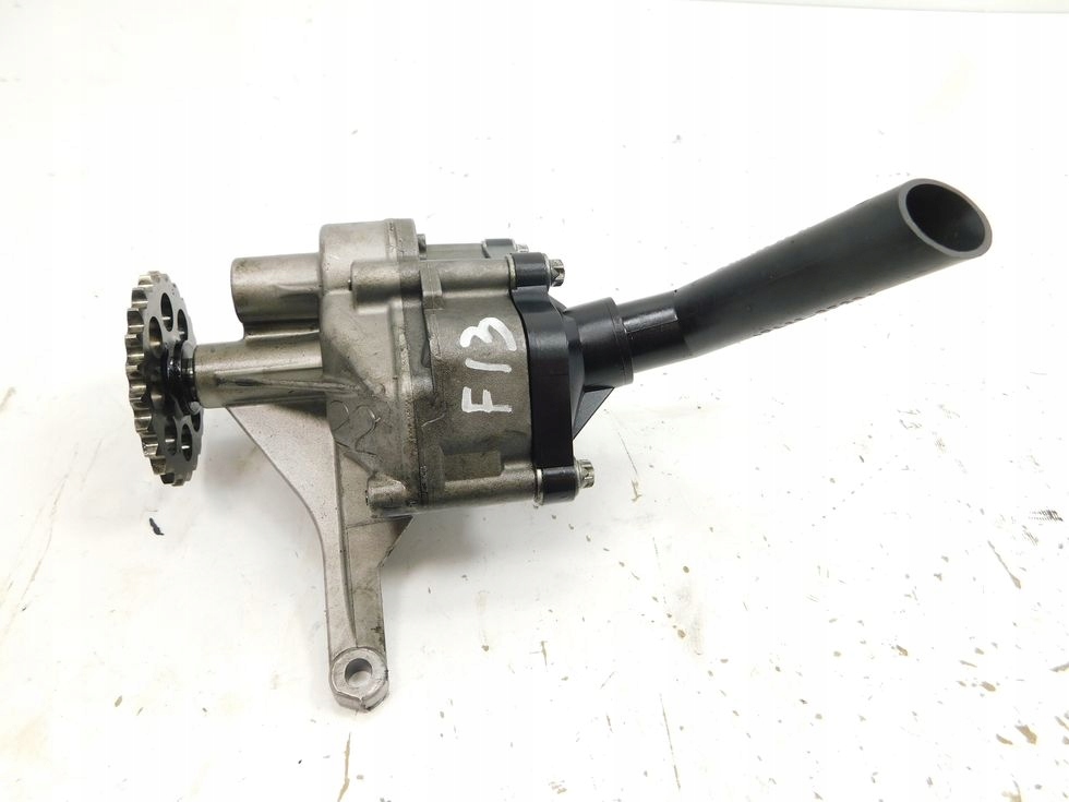 фото №1, Mercedes sprinter 2.2 cdi 901 903 насос оливи