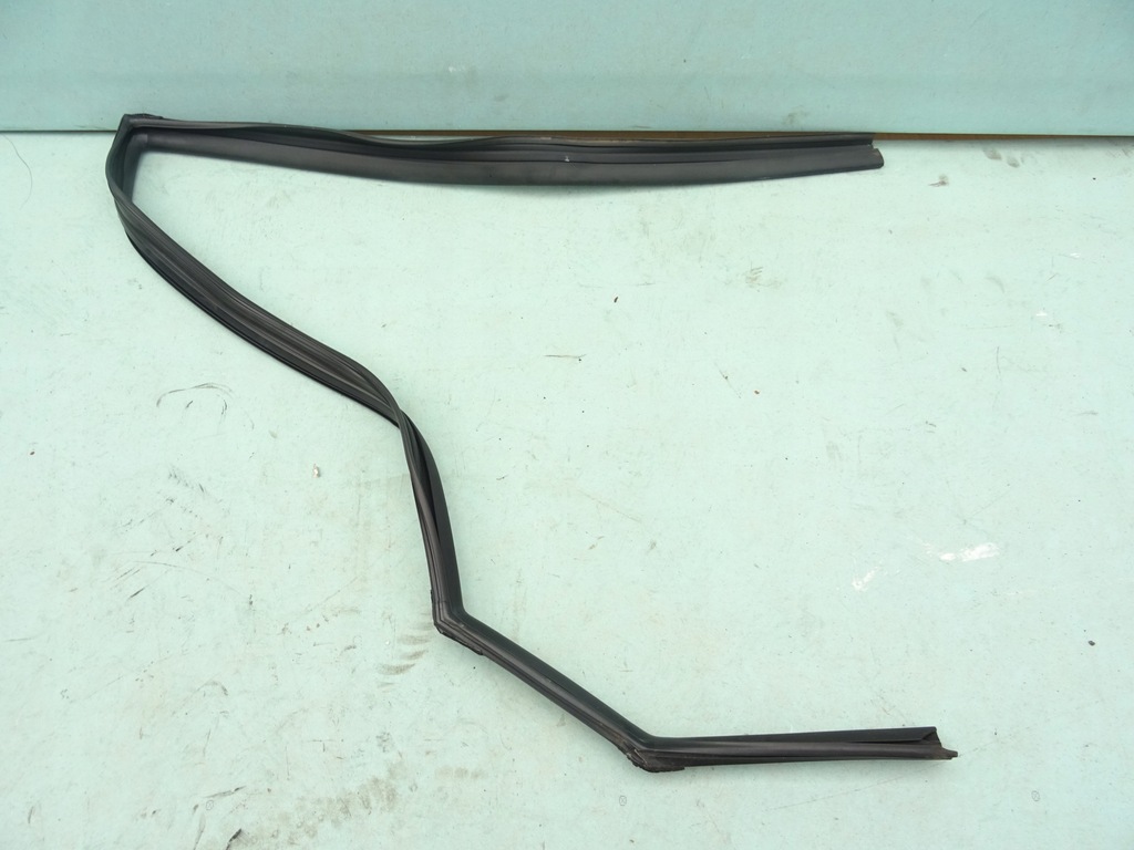 фото №1, Прокладка стекло задняя левая hyundai tucson 2015-