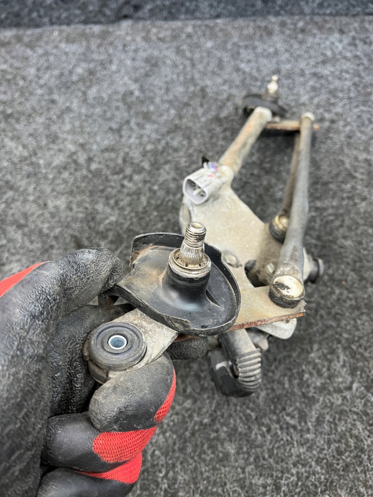 Toyota corolla e15 механізм двірник моторчик 8511012a20 Зі Шроту