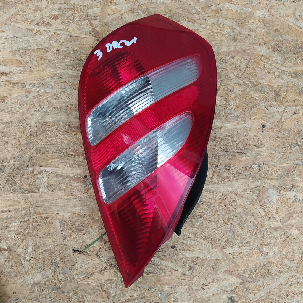 фото №1, Mercedes w169 лампа правая задняя a1698200464