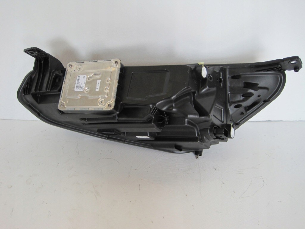 Фара full led правий ford focus jx7b-13e014-da нова Зі Шроту