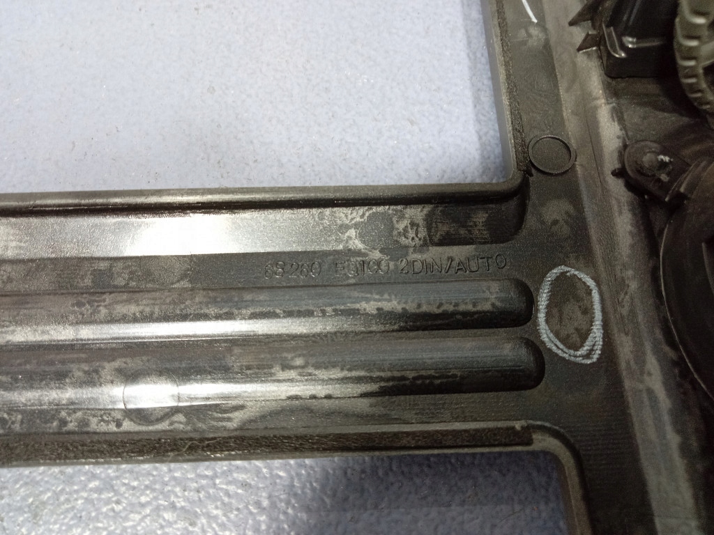 фото №7, X-trail i t30 lift рамка радио консоли решётки обдув 68260eq100