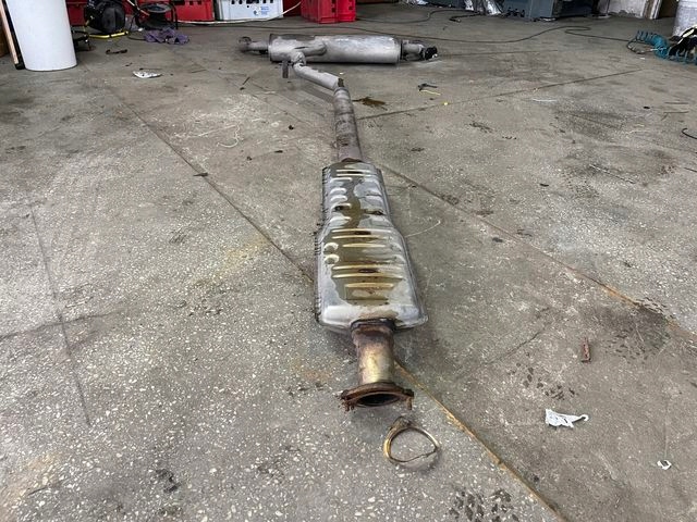 фото №5, Volvo s90 выхлоп гаситель 31410827 82288942