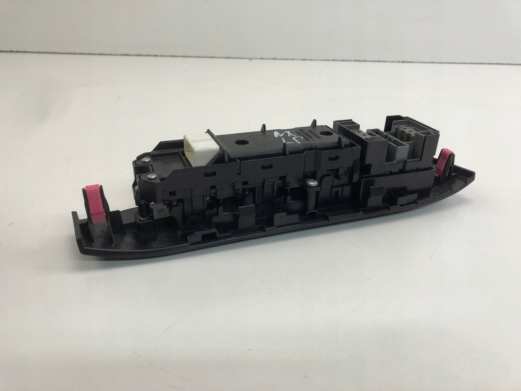 фото №9, Lexus nx панель керування вікон 84040-78010