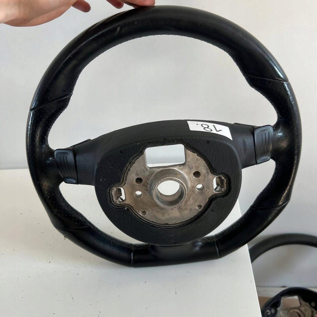 фото №11, Vw golf v 5 r32 gti scirocco повітропровід dsg шкіра зрізана мультифункція 1k841