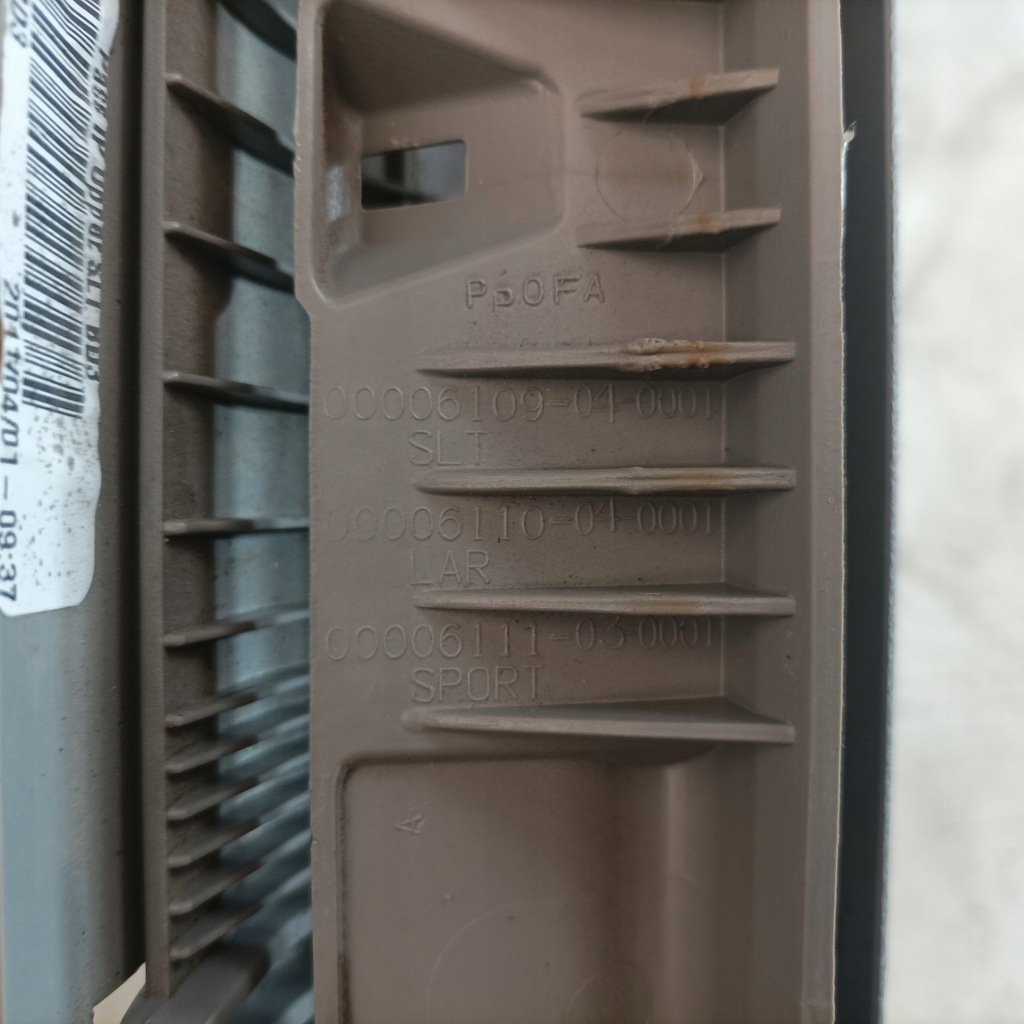 фото №6, Dodge ram 2500 09-osłona бардачка usa