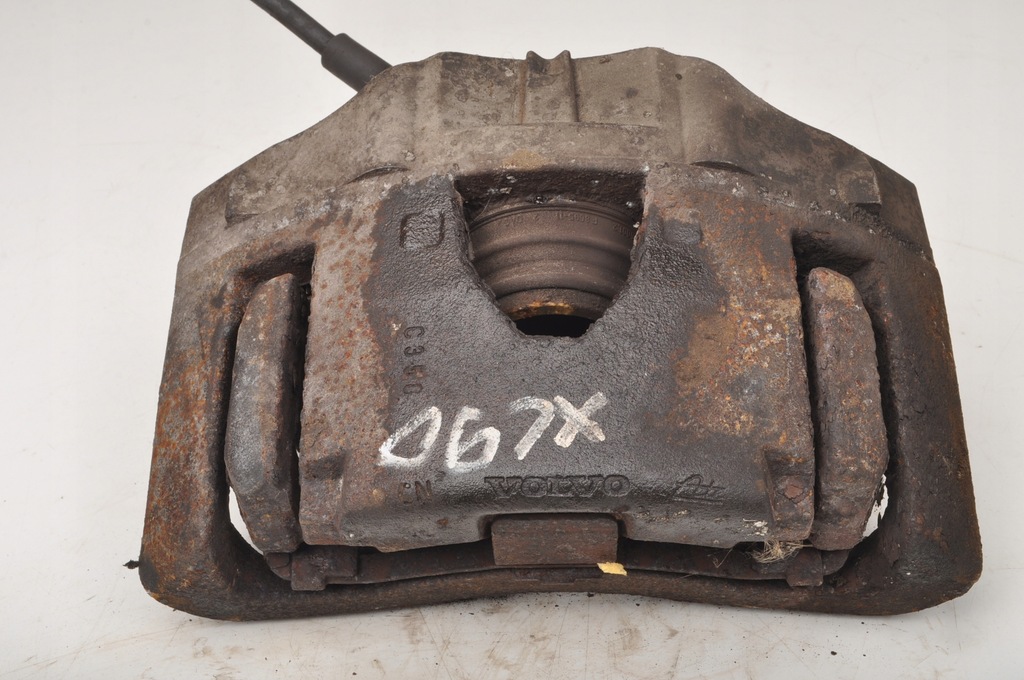 фото №1, Volvo xc90 супорт гальмівний правий перед