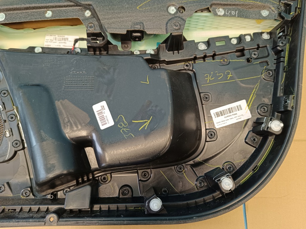 фото №7, Jeep compass 2 ii 2.4 pb 182km 4x4 2020 r обшивка оббивка двері лівий перед