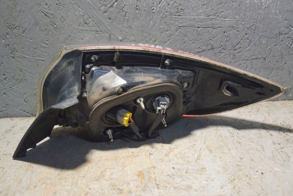 фото №14, Mazda 3 bl лампа левый задняя s2235