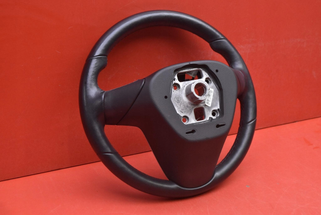 Кермо  шкіряний багатофункціональний 13387036 opel zafira c 12-16 Зі Шроту