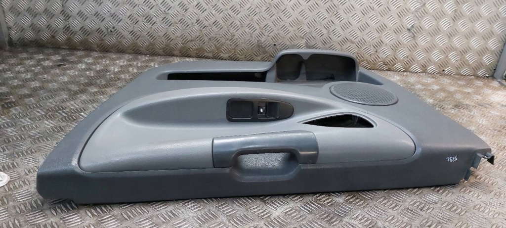 фото №3, Обшивка двері правий перед citroen jumpy ii europa