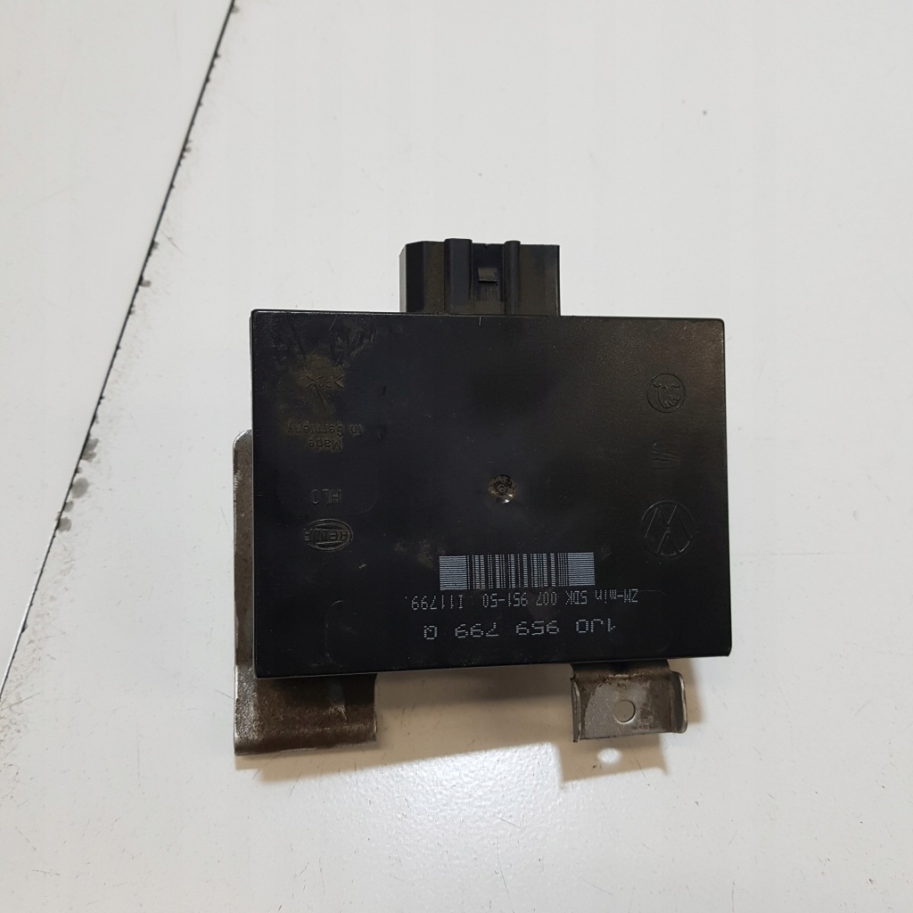 Купити Модуль комфорту volkswagen golf 4 1j0959799q