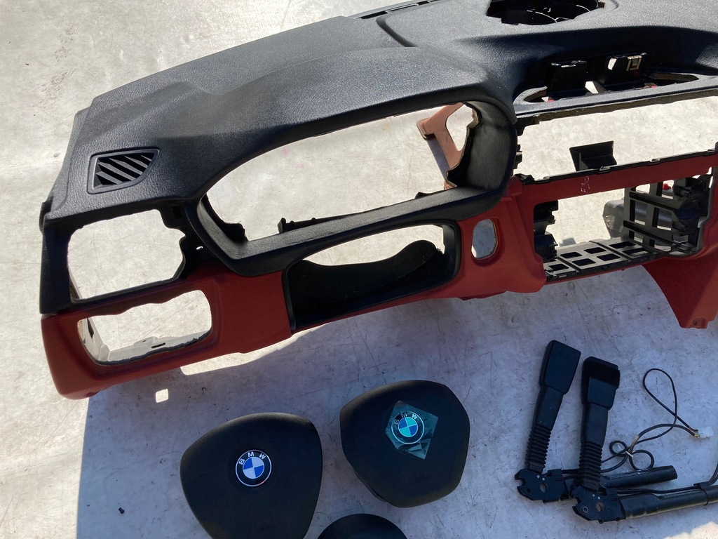 фото №4, Bmw 3 f30 f31 f34 czerwona приборная панель консоль подушки безопасности