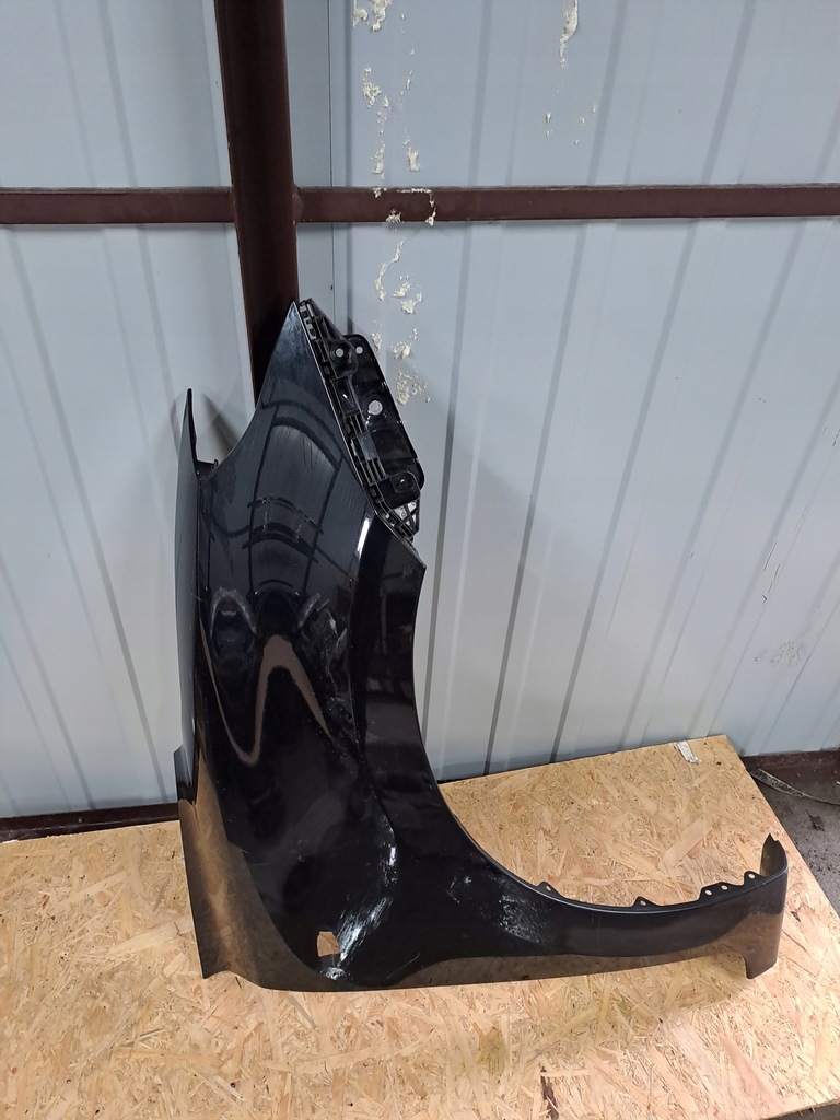 фото №1, Крила suzuki swift mk8