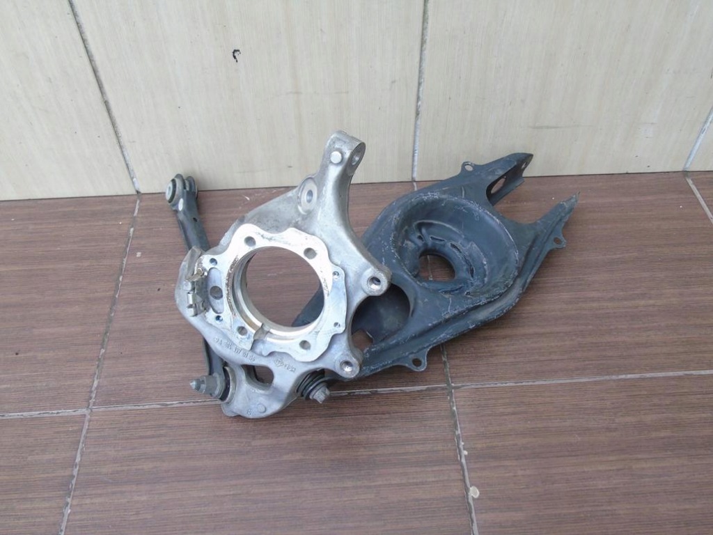 фото №1, Важіль поворотний кулак задній задня лівий mb c klasa 204