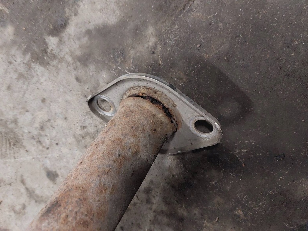 фото №6, Гаситель выхлоп средний corolla e12 2.0 d4d