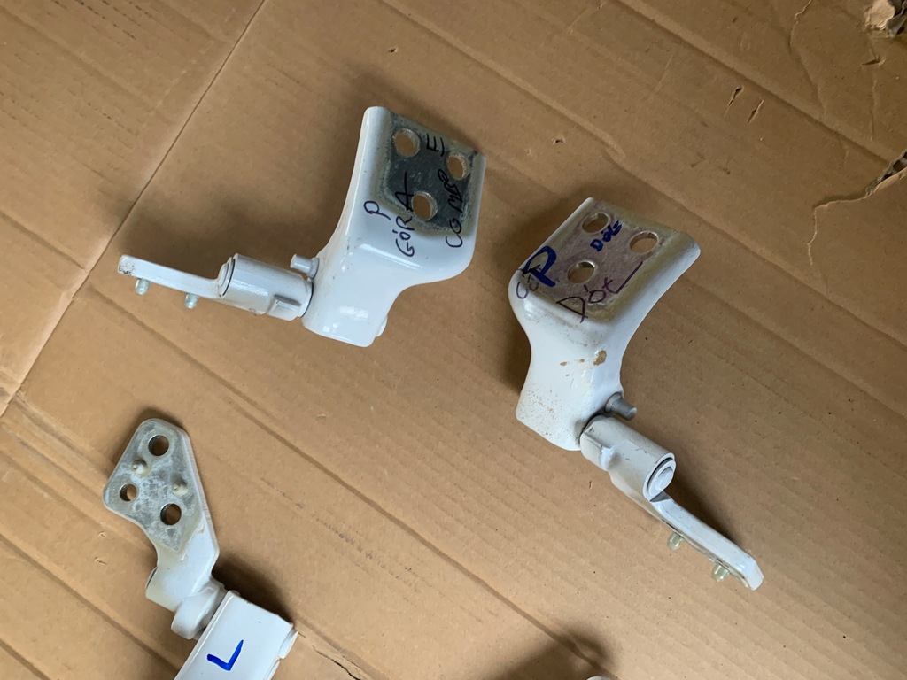 фото №5, Opel combo e 21r петли кузов правый задняя дверь правое задние