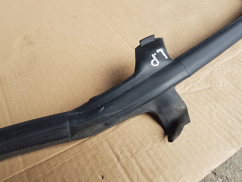 фото №8, Прокладка рамки дверь левый перед / audi a2 99-05 / оригинал / 8z0831721b