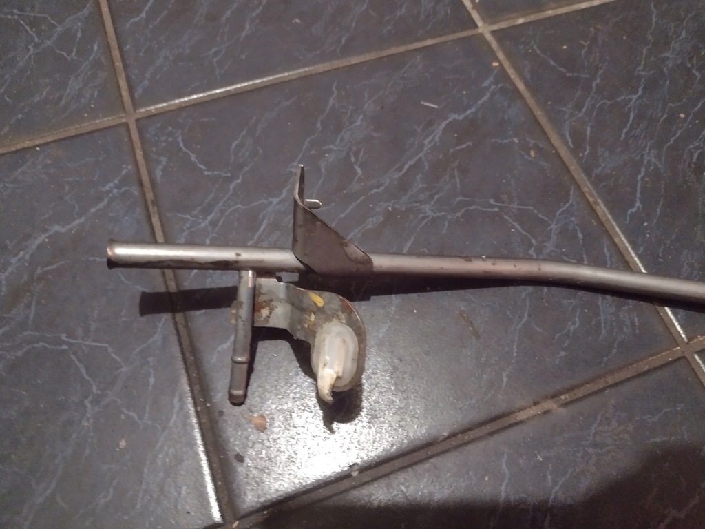 фото №4, Щуп оливи 1.ob 2020 toyota yaris iii