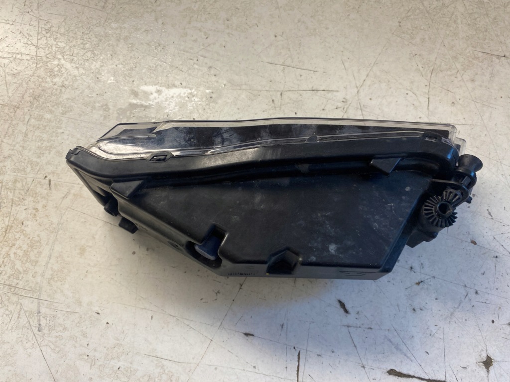 Bmw g01 g02 противотуманная фара led drl правый 9492772 Киев