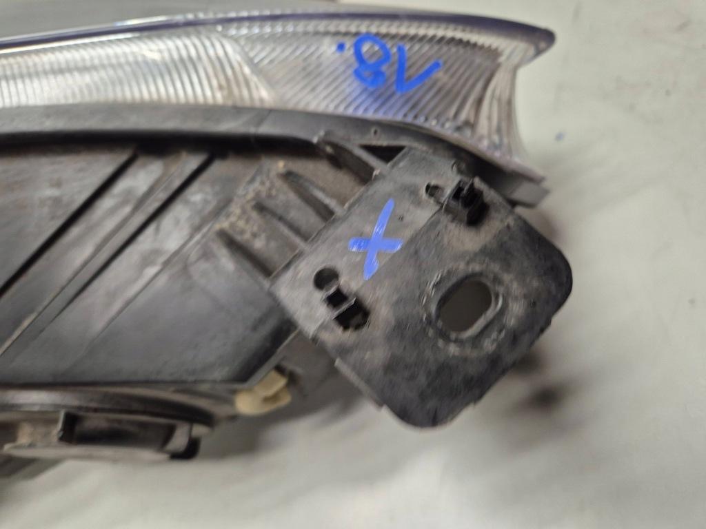 Фара перед ліва ford focus mk4 led jx7b-13w030-ae Зі Шроту