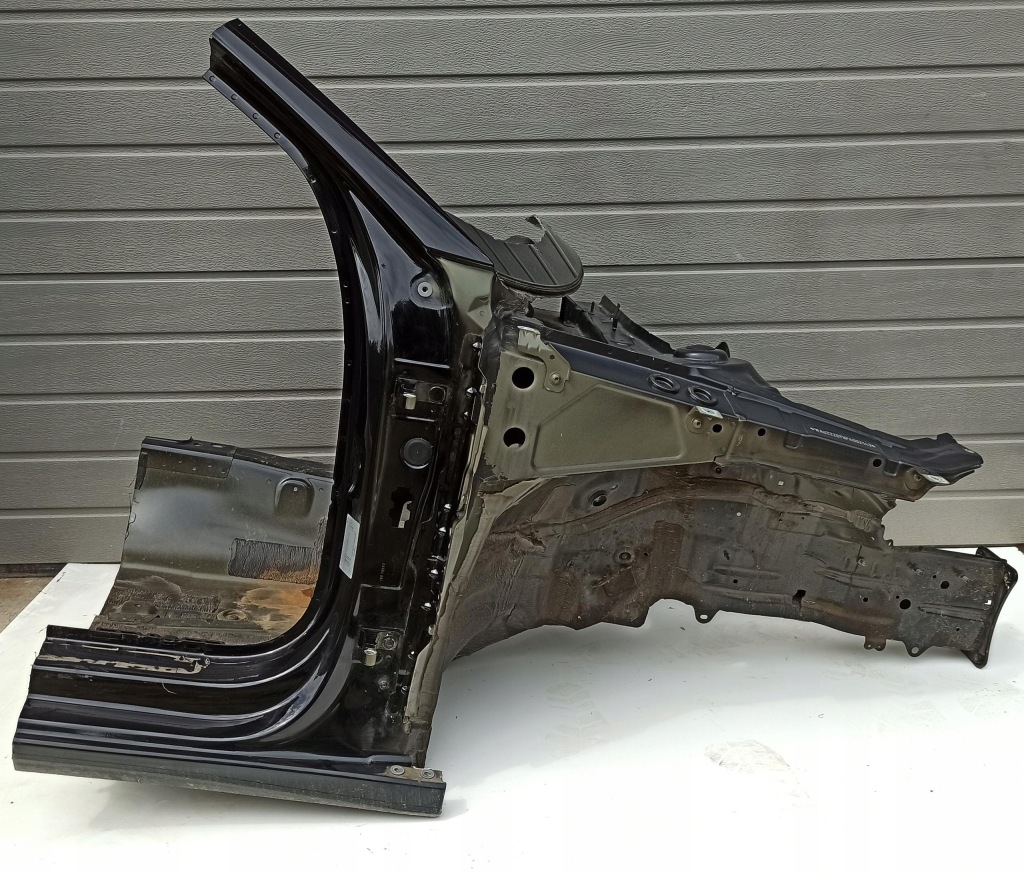 фото №1, Audi a3 8y чверть лонжерон права перед ly9b