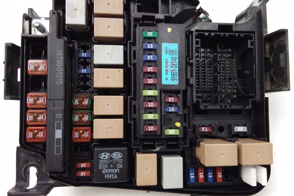 фото №11, Коробка предохранителей hyundai i40 cw vf 912033z080 1.7l дизель 100kw