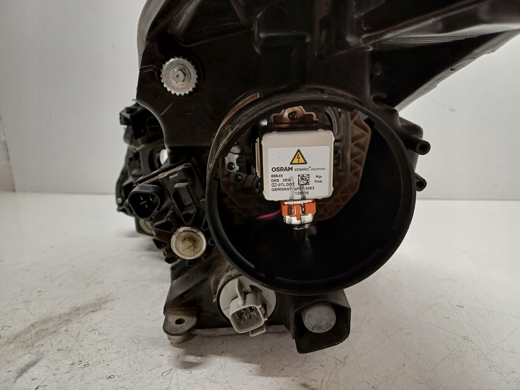 фото №9, Suzuki baleno 2 ii 15- лампа права перед ксенон led