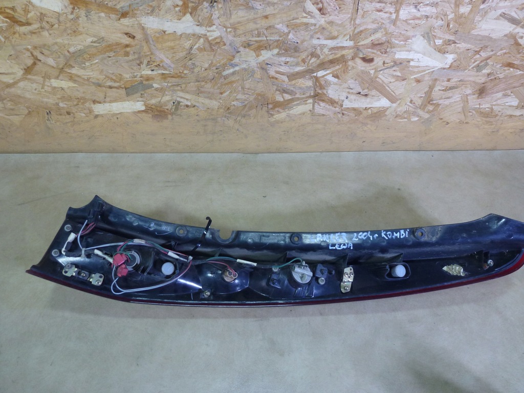 фото №7, Mitsubishi lancer vii kombi лампа лівий задня