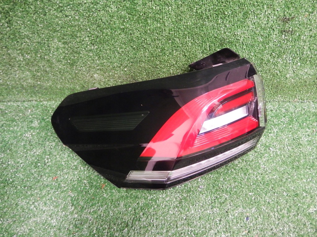 фото №1, Лампа левый задняя vw taigo 2g7 2022