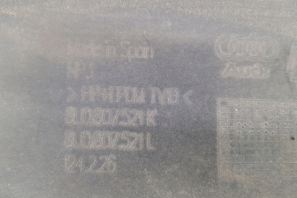 фото №8, Диффузор заднего бампера audi q3 8u 8u0807521k 2012