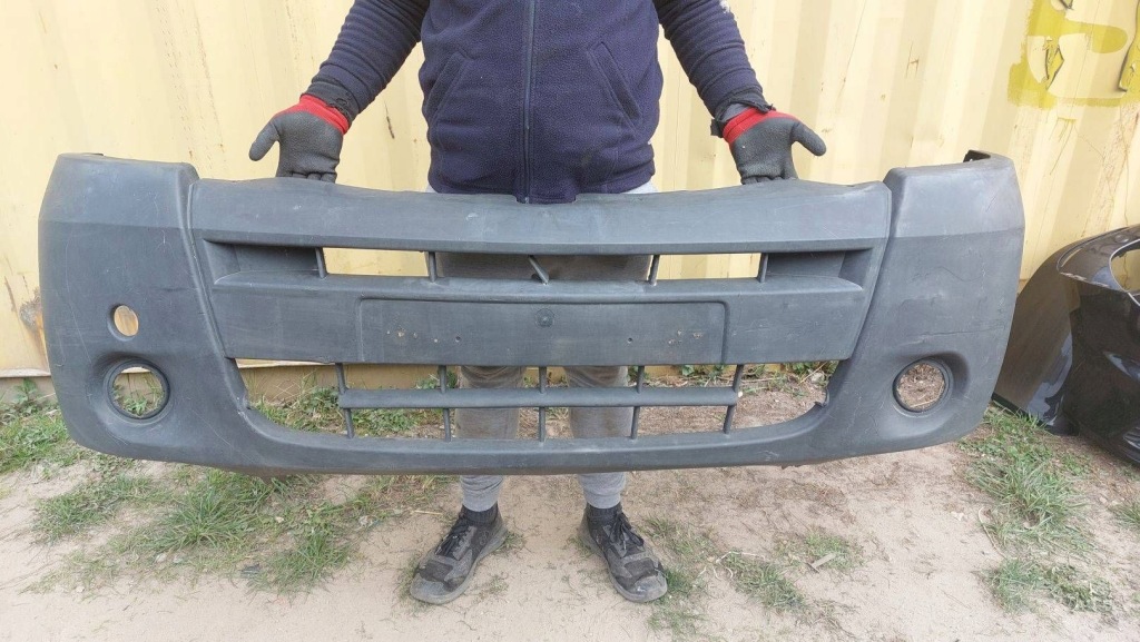 Купити Renault master 2 рестайлінг  бампер перед передній 8200197134