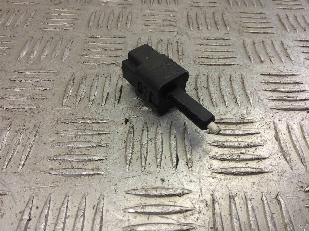 фото №9, Nissan navara d23 2016 датчик тормоза ручного / стояночного