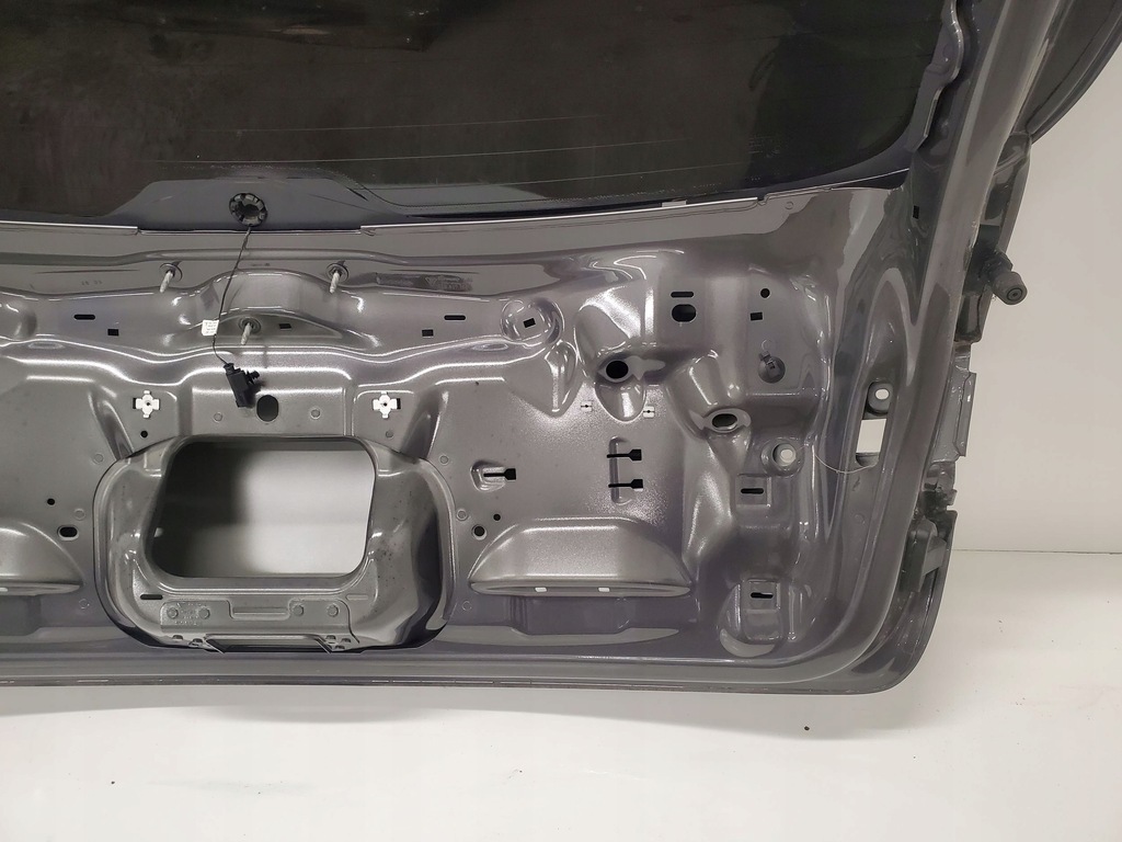 фото №12, Porsche macan 95b827159 с задний крышки багажника