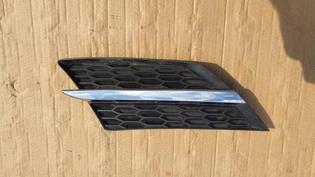 фото №1, Решётка бампера правая toyota rav4 53105-42010