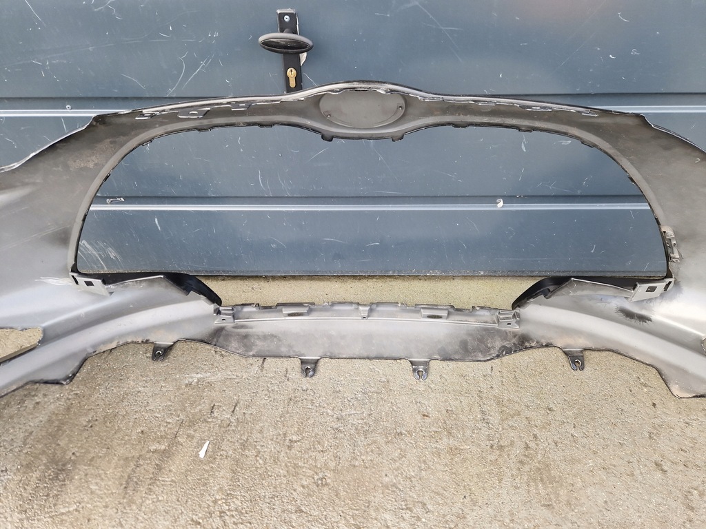 фото №8, Toyota yaris iv 2019- бампер перед