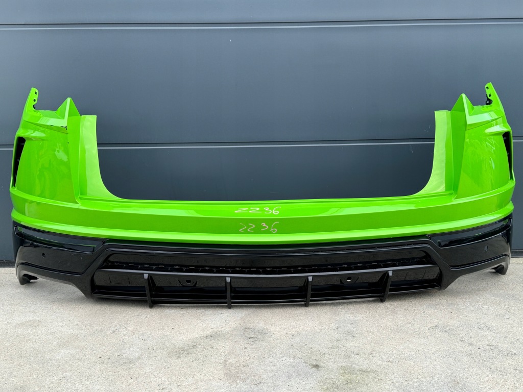 Купити Lamborghini urus 4ml бампер задній задній bdb