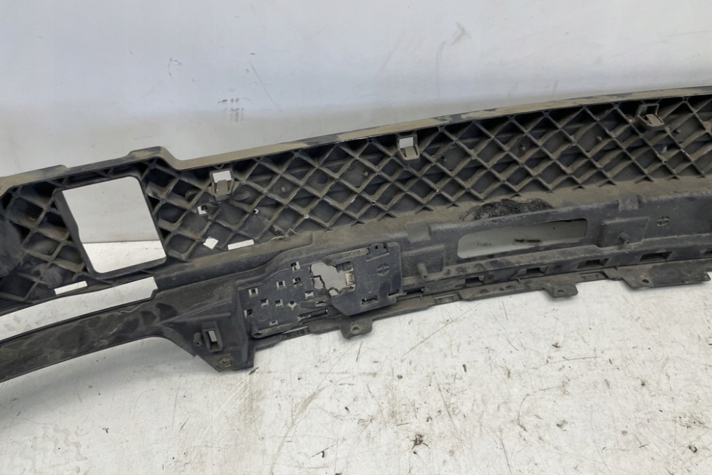 фото №15, Средний кронштейн заднего бампера bmw 7 f01, f02 8053749 3.0l дизель