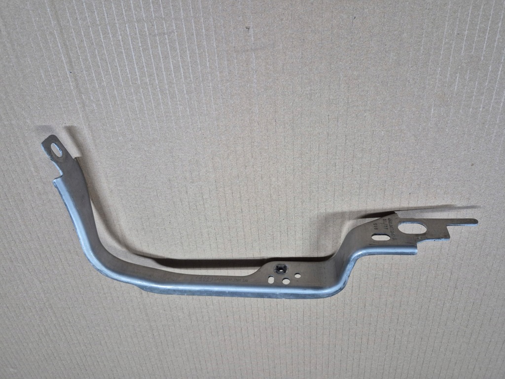 Audi a-6 a6 c-8 c8 кронштейн крыла передний перед левая Недорого