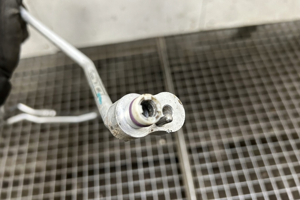 фото №9, Трубки кондиционера bmw 4 coupe f32, f82 9212236 3.0l бензиновый 225kw 2013