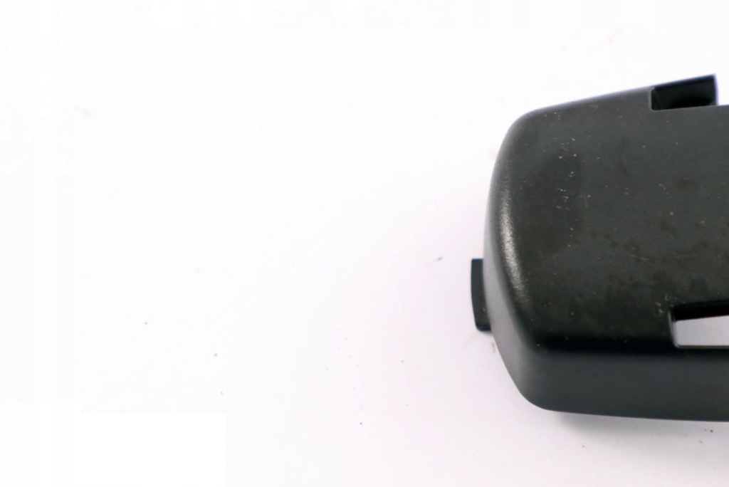 Bmw e60 e61 e90 e92 кронштейн ключ бардачок Ціна